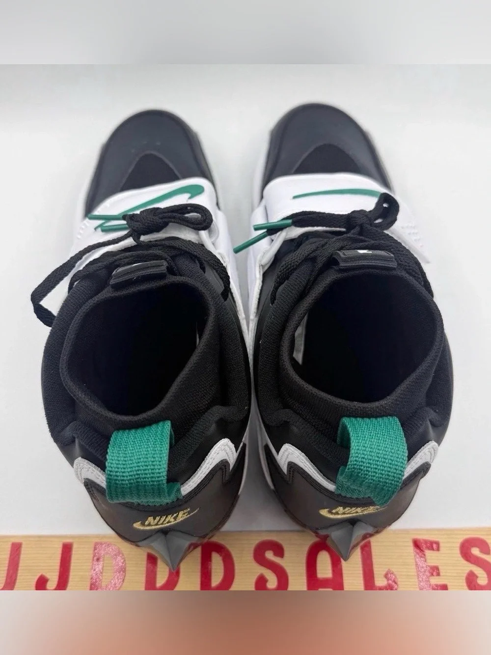 Nike Diamond Turf 93 TD Football Cleats 'Emerald' Eagles HF5298-102 Men’s Sz 8.5